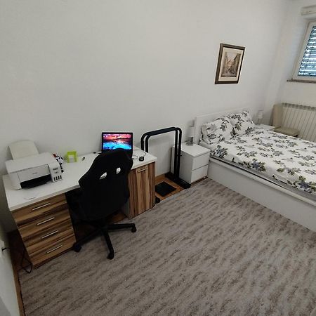 Work And Play Apartment Загреб Екстер'єр фото